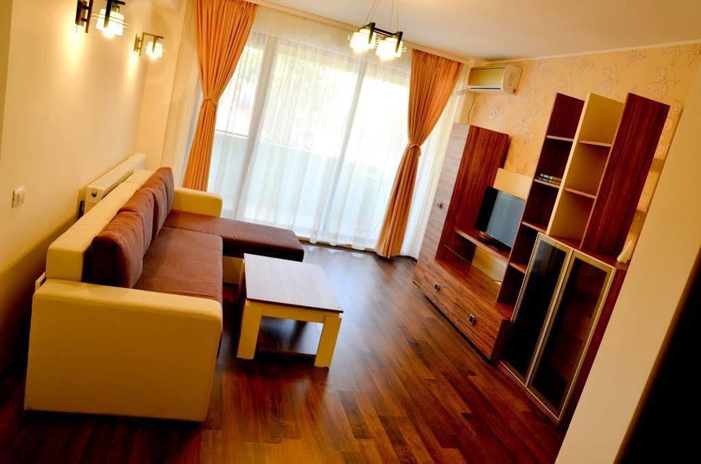 Arlequin Apartament *